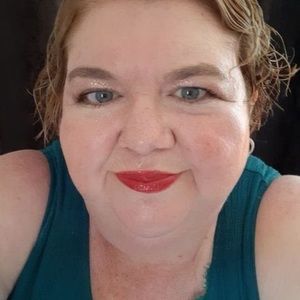 Meet your Posher, Kat